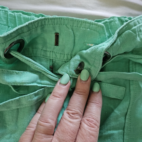 C&C California Mint Green Women's 100% Linen Shorts Size L - Picture 5 of 9